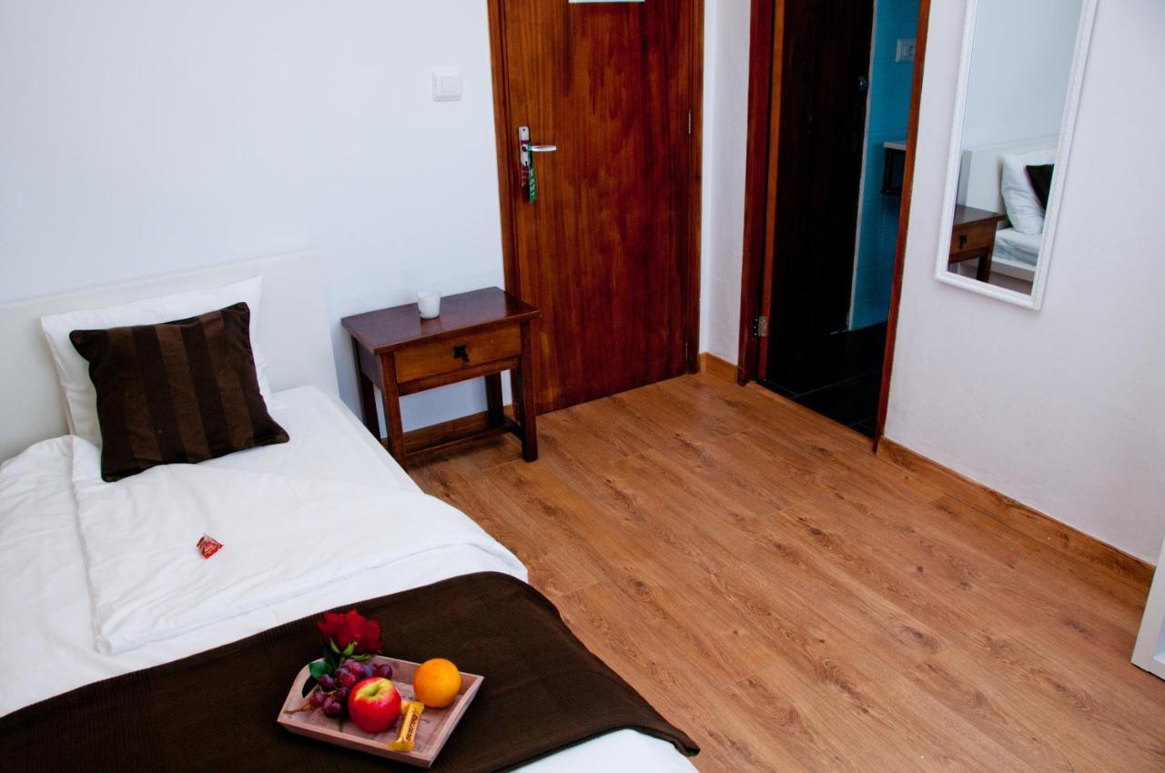 Seven Hostal Cala Millor  Ruang foto