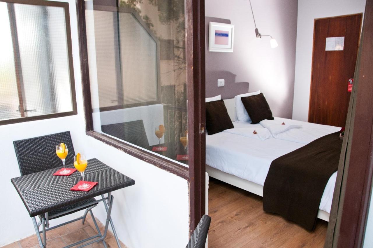 Seven Hostal Cala Millor  Ruang foto