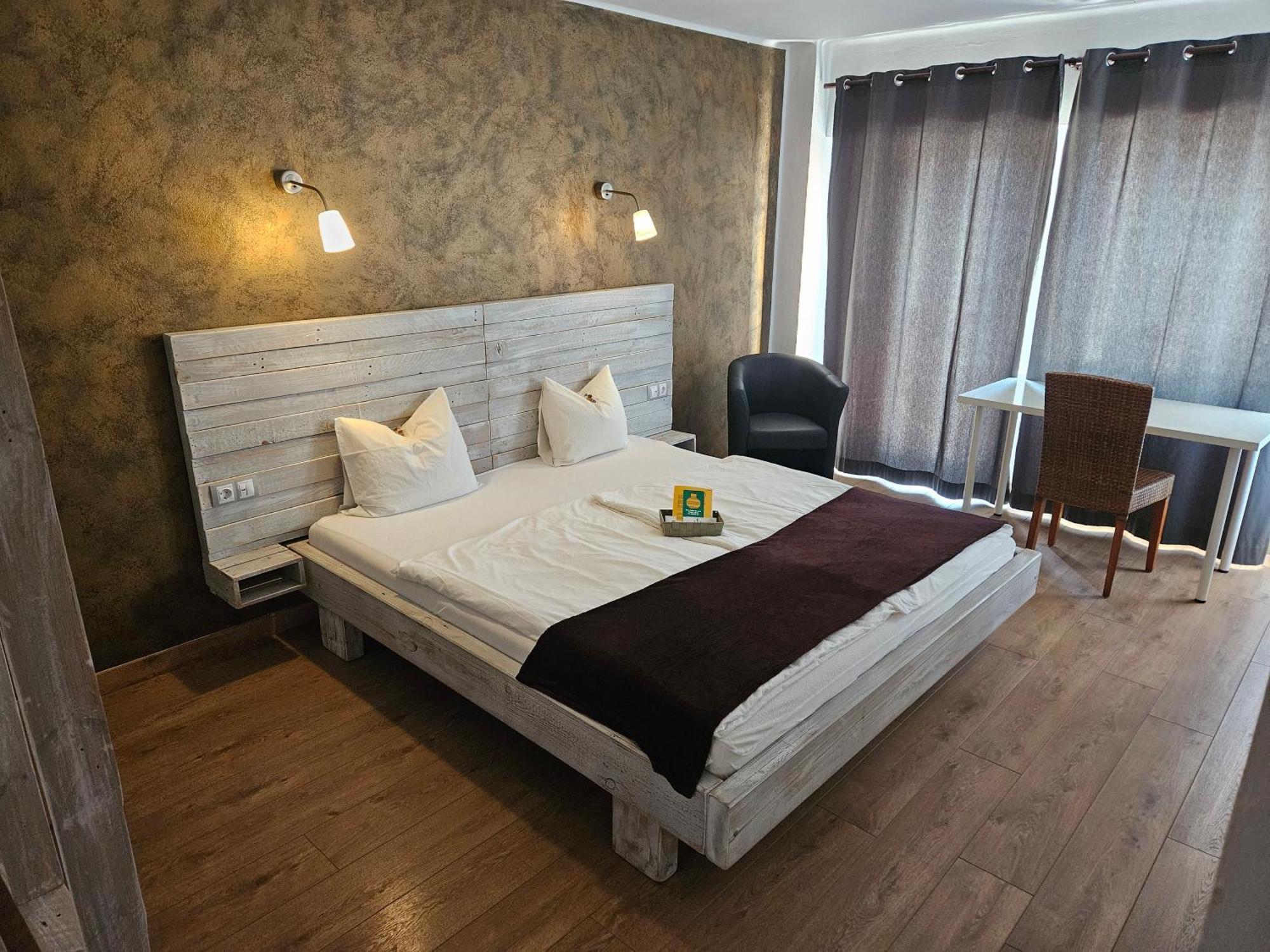 Seven Hostal Cala Millor  Bagian luar foto